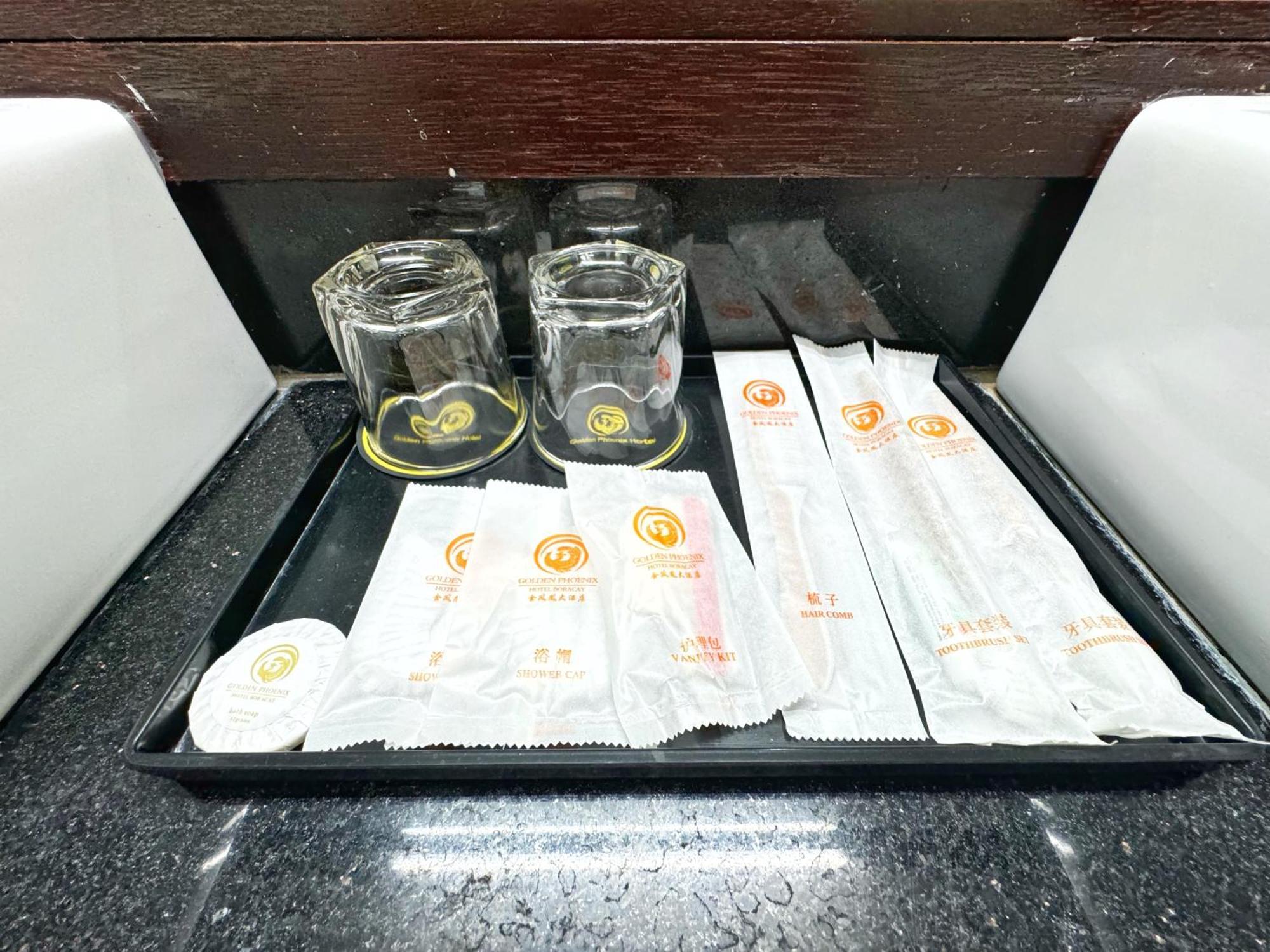 Golden Phoenix Hotel Boracay Manoc-Manoc Екстериор снимка